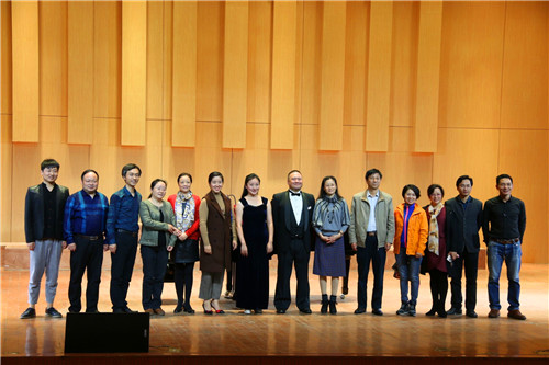 2016102508415355.jpg 美国德州三一大学李佳蔚教授来m88help举办音乐会